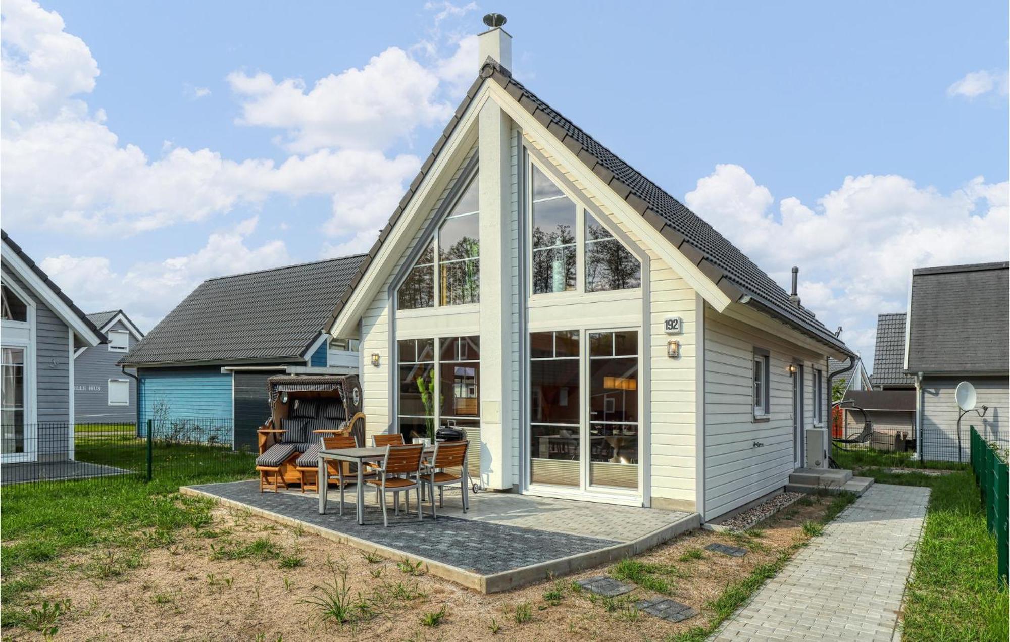 Amazing home in Zerpenschleuse with WiFi&2 Bedrooms Exterior foto