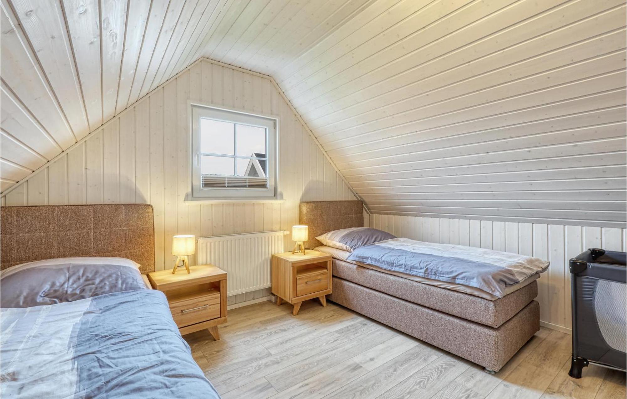 Amazing home in Zerpenschleuse with WiFi&2 Bedrooms Exterior foto